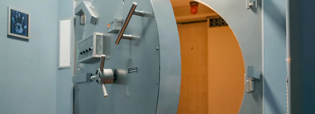 Vault and Safe locksmith services in The Acreage, FL