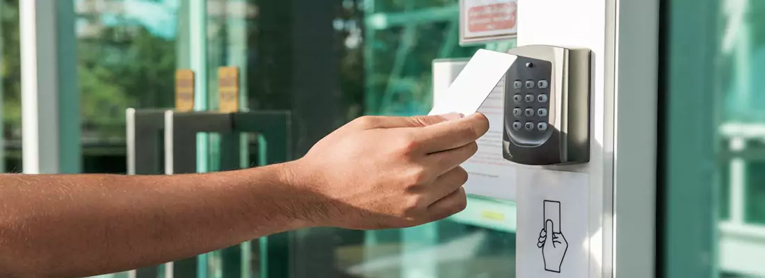 Wireless Gate Safety Sensors for Seamless Integration in The Acreage, FL